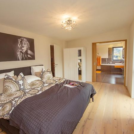 Apartment Chrissies Пиезендорф Стая снимка